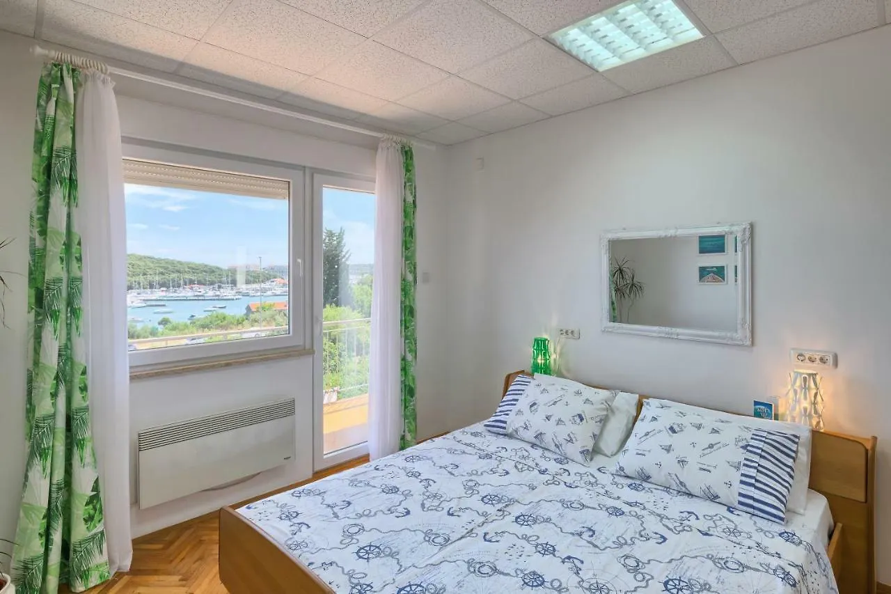Apartment Ferienwohnung Salt&Sky Pula